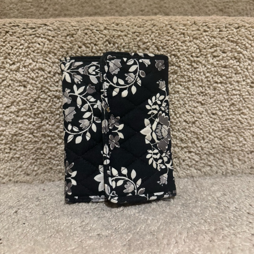 Vera Bradley Euro Wallet- Chandelier Noir